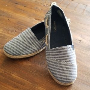 Nautica Striped Espadrille Flat Size 7.5